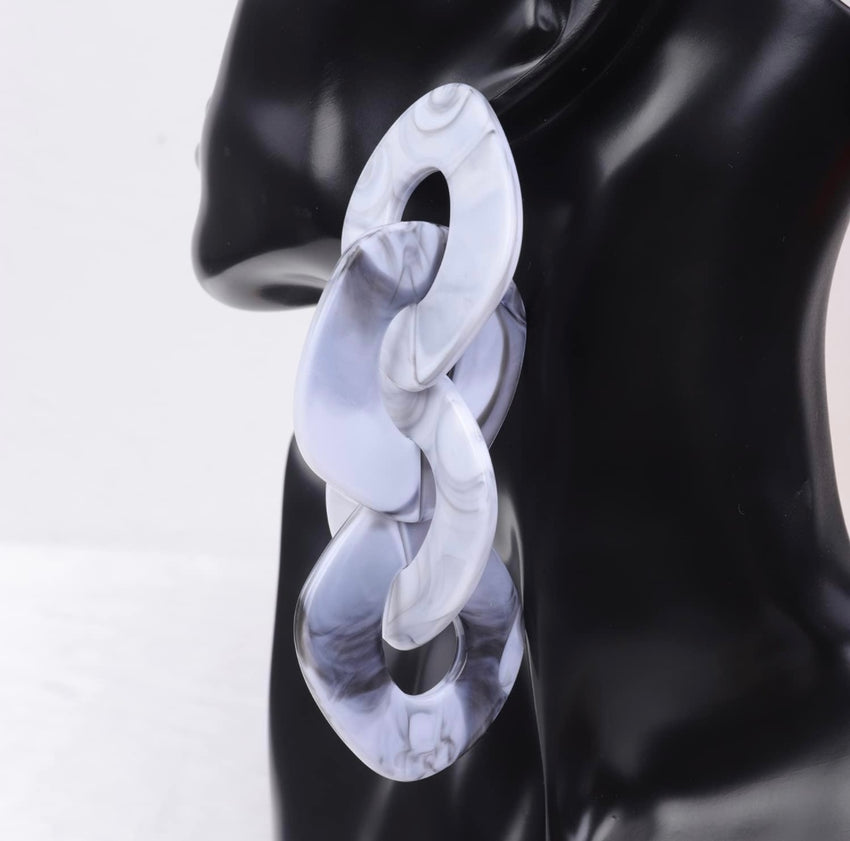 Unique Chain Link Ring Acrylic Pendant Earrings