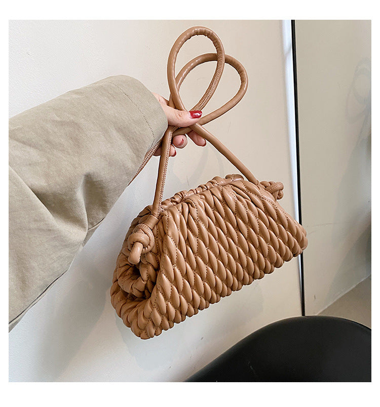 Quilted Clutch Handbang