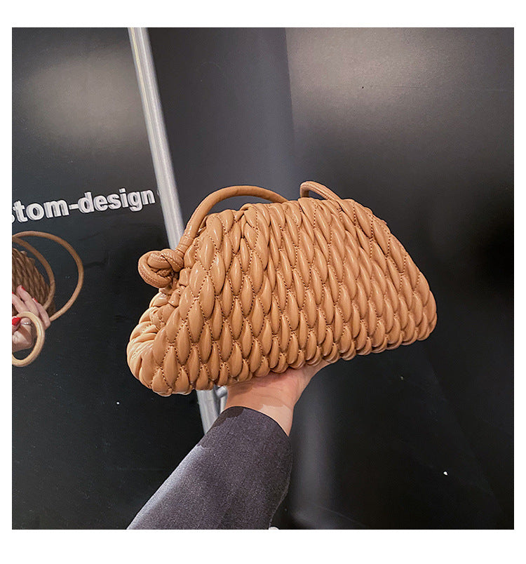 Quilted Clutch Handbang