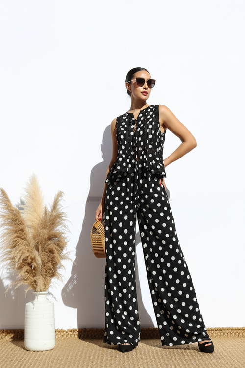 Full-length with pampas grass